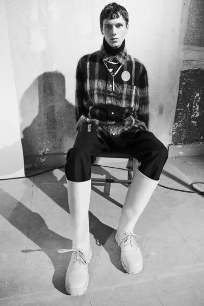 Look 24